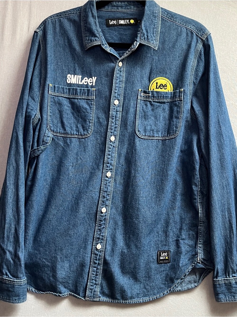 Lee Jeans x Smiley Face Collab Button Down Denim Shirt Embroidered Graphic L XL